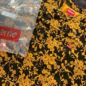 Supreme Small Box tee SOLD OUT medium